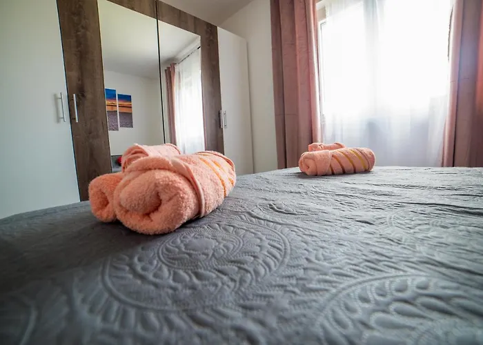 Laura Apartman Salona